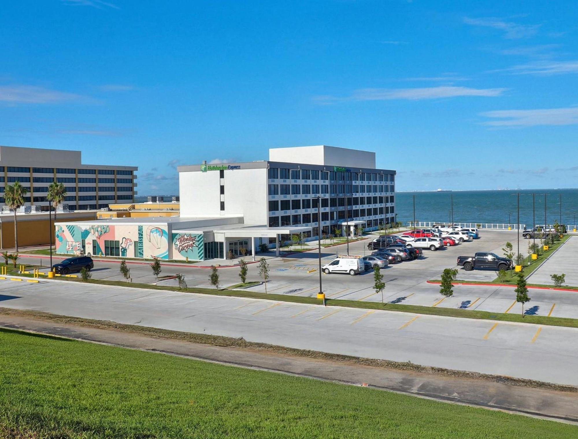 Holiday Inn Express Corpus Christi - Beachfront By Ihg Esterno foto