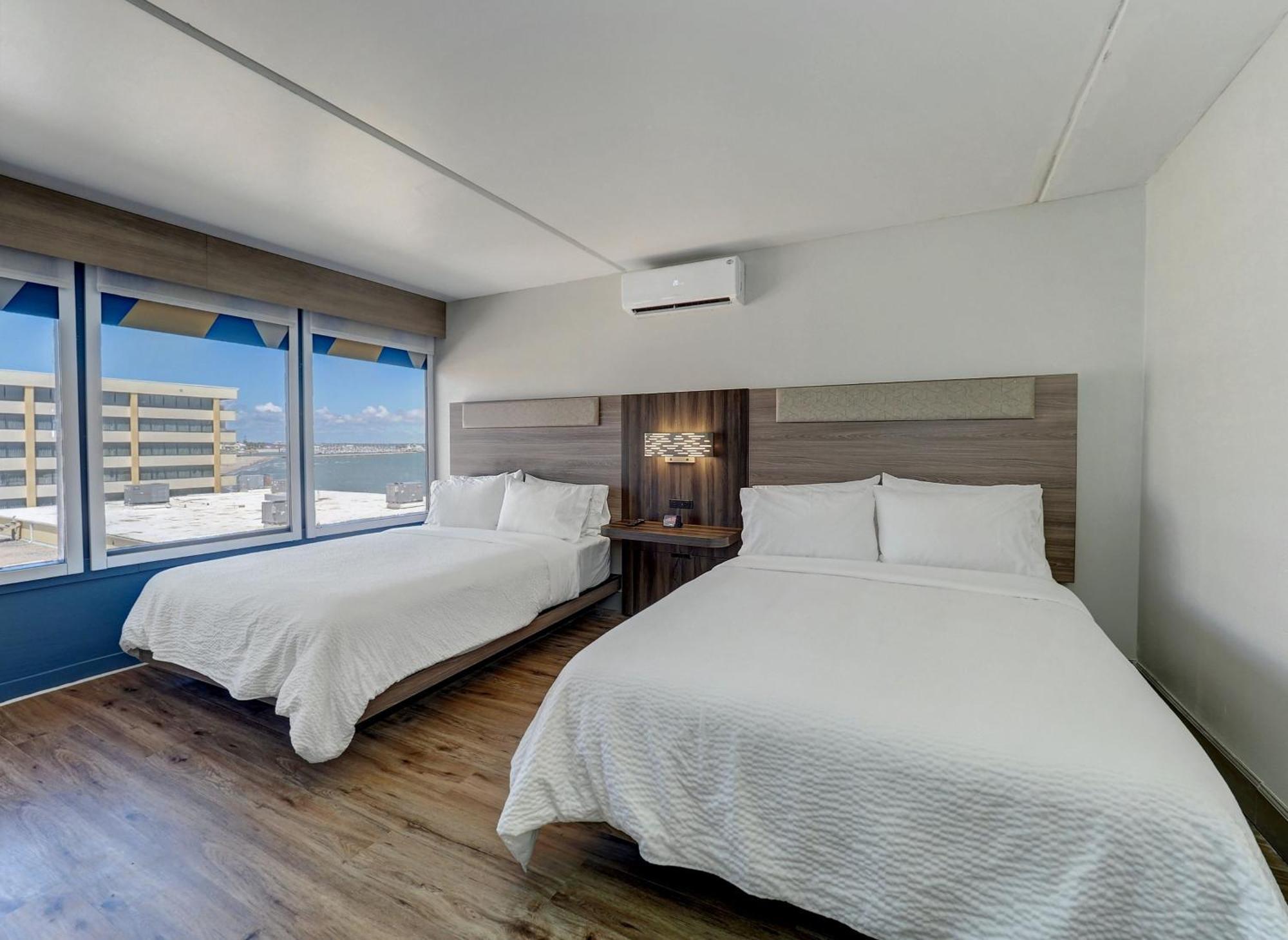 Holiday Inn Express Corpus Christi - Beachfront By Ihg Esterno foto