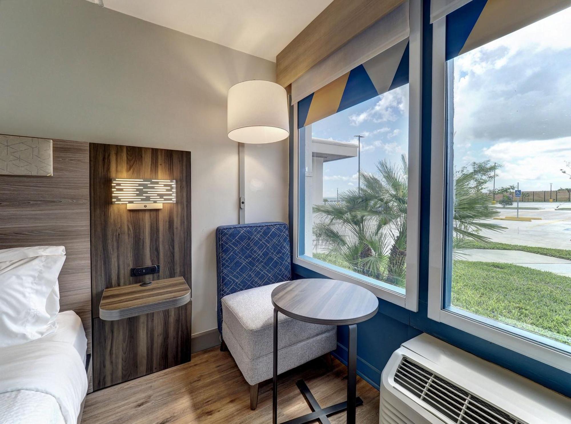 Holiday Inn Express Corpus Christi - Beachfront By Ihg Esterno foto