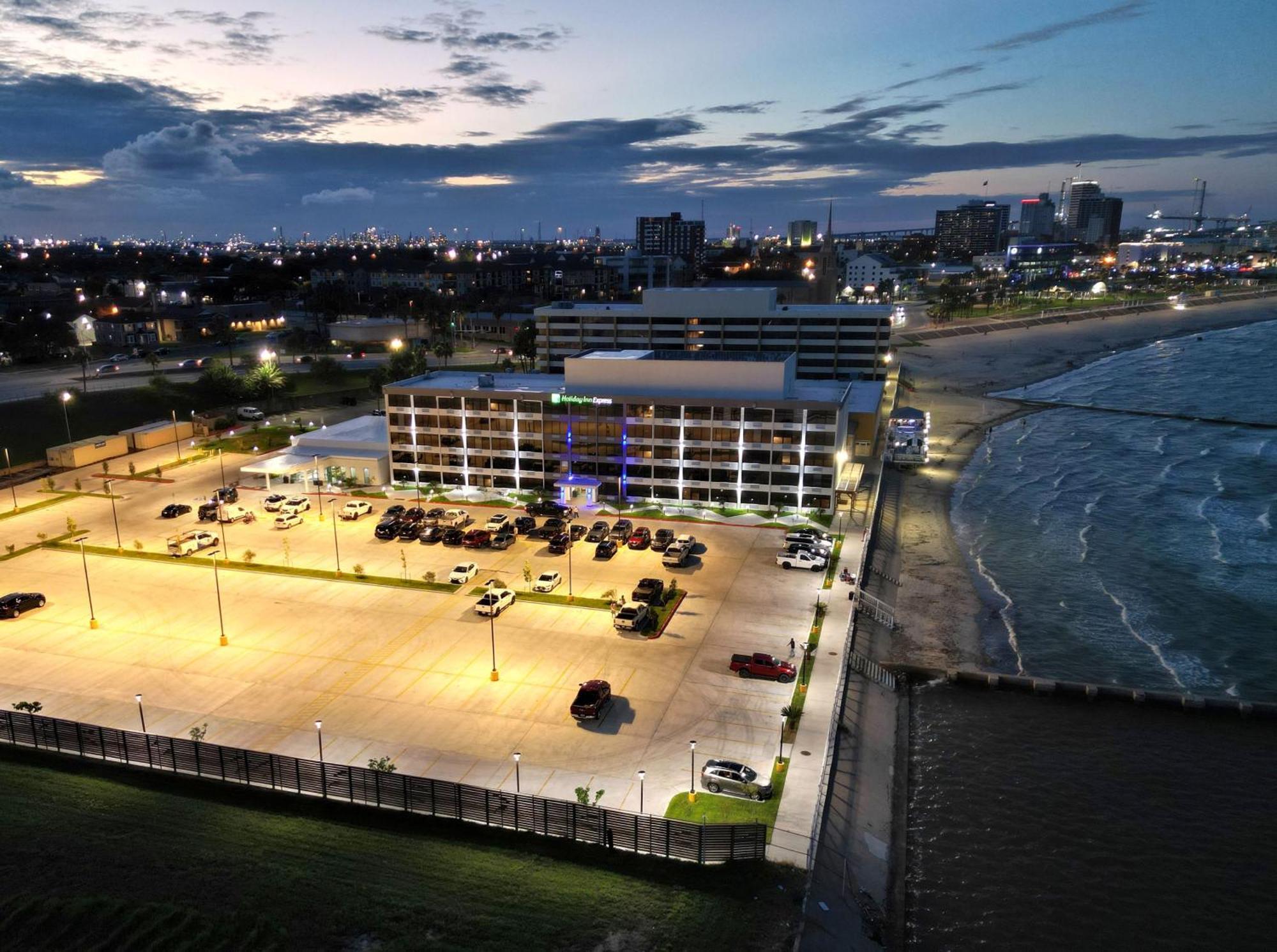 Holiday Inn Express Corpus Christi - Beachfront By Ihg Esterno foto