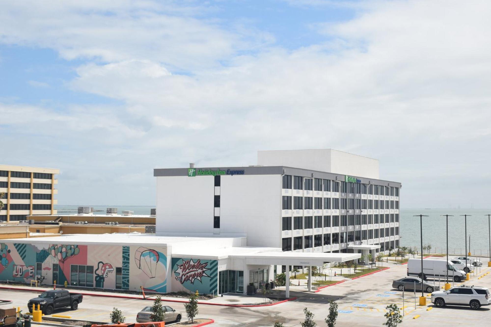 Holiday Inn Express Corpus Christi - Beachfront By Ihg Esterno foto