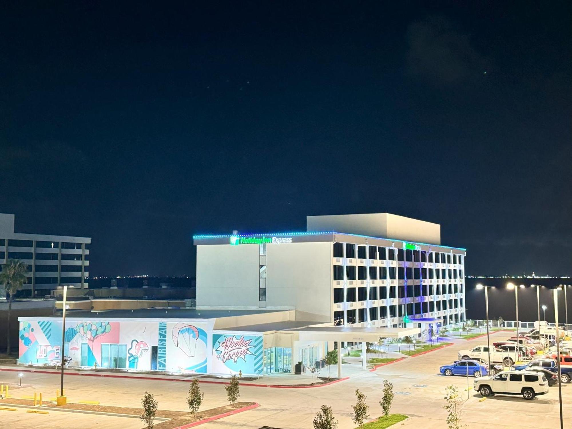 Holiday Inn Express Corpus Christi - Beachfront By Ihg Esterno foto